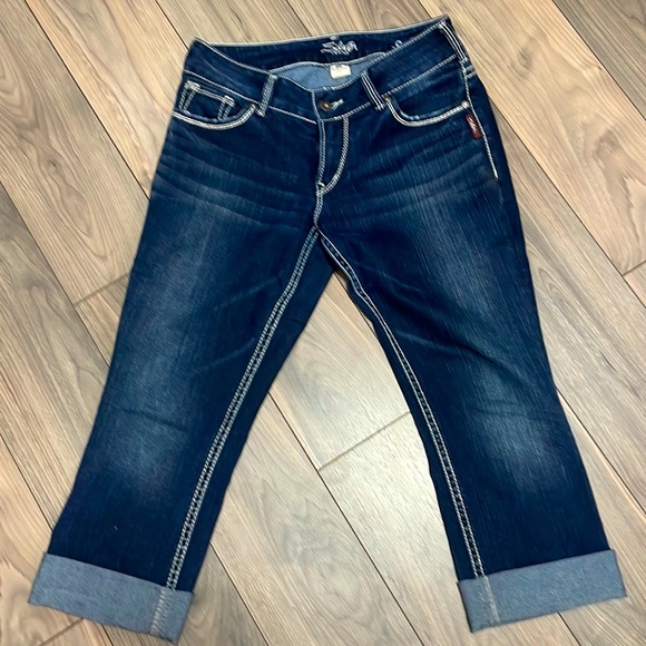 Silver Suki capris - Picture 1 of 4